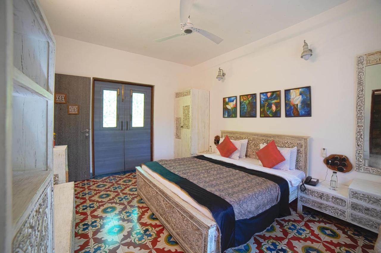Tathastu Pench Hotel Khawasa Bagian luar foto